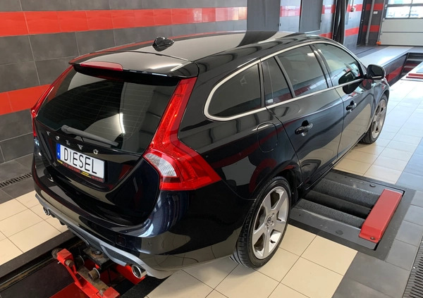 Volvo V60 cena 34900 przebieg: 249000, rok produkcji 2012 z Opalenica małe 191